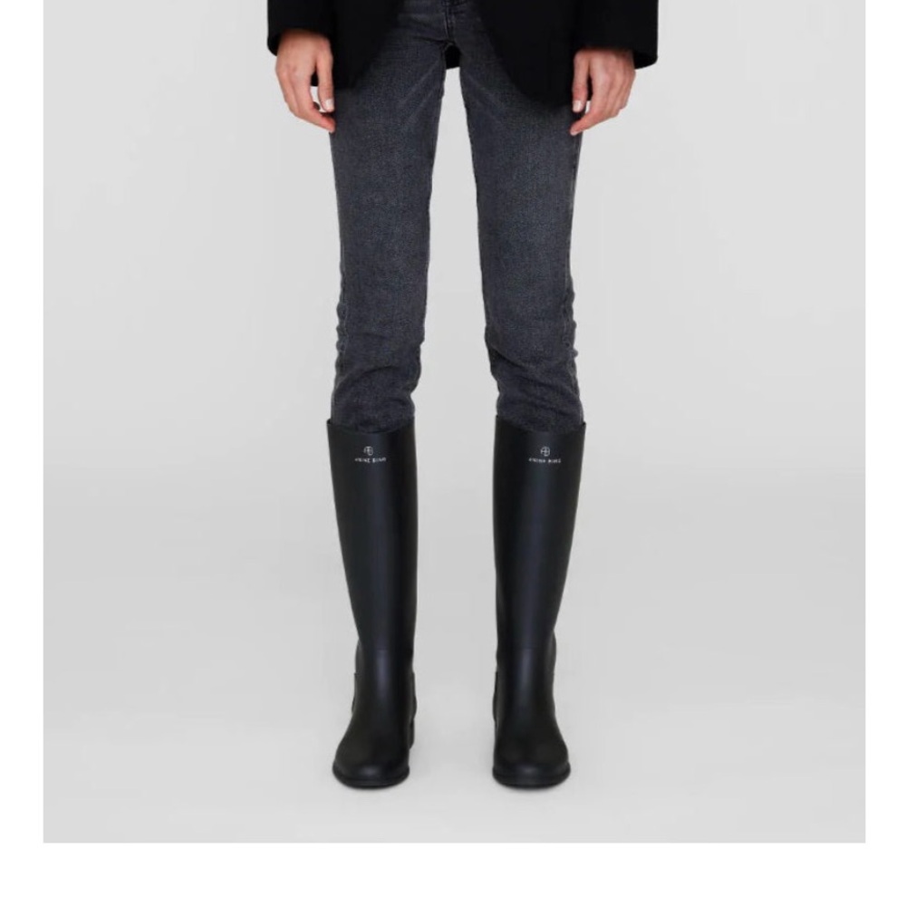 Women's rain boots